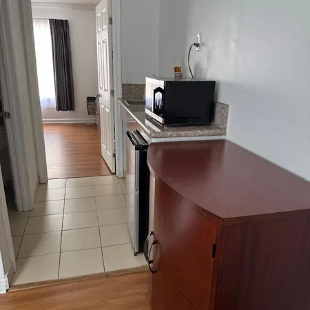 Motel National 2*